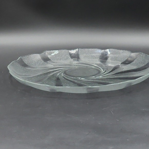 ARCOROC Durand Clear Glass Swirl Dinner Plates 11" Set of 3 - Picture 3 of 7